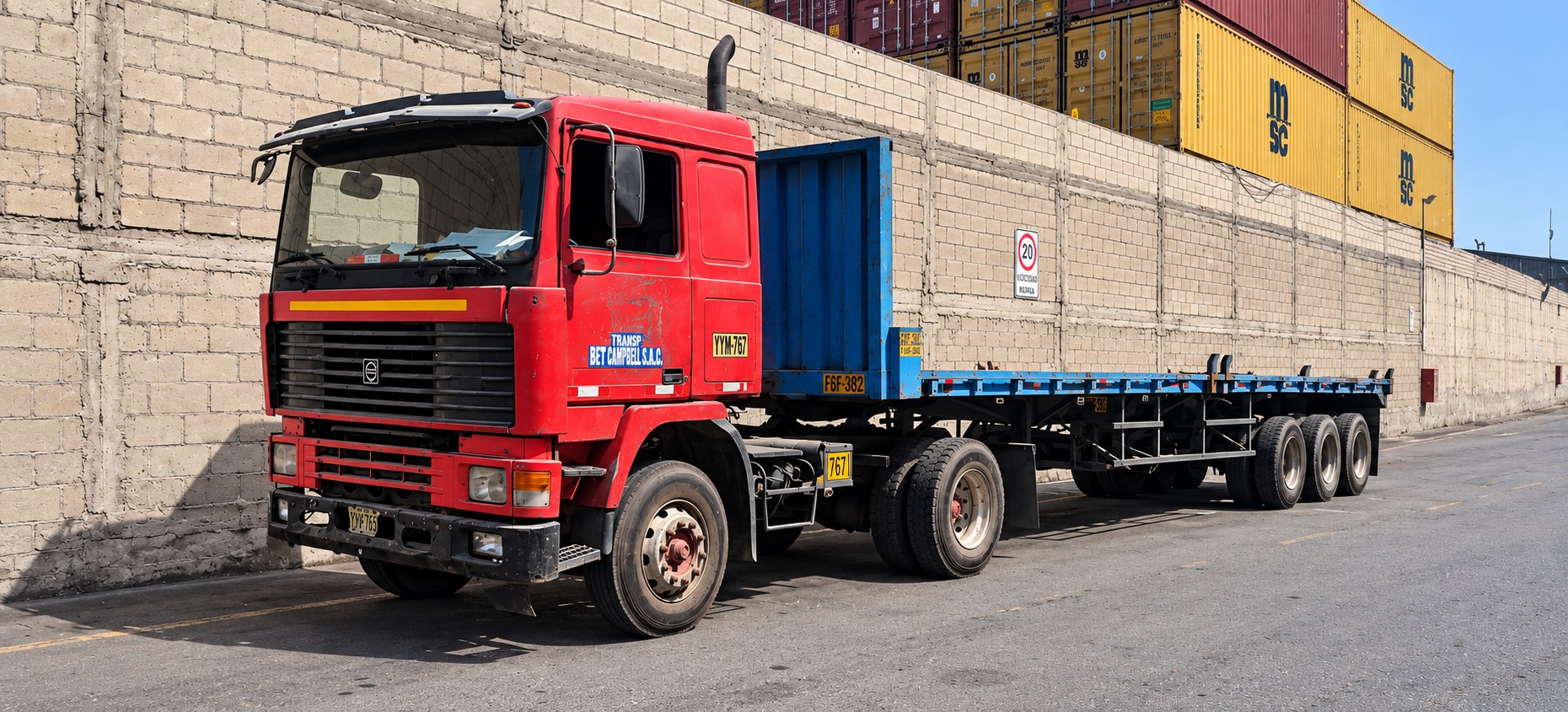 VOLVO F-10